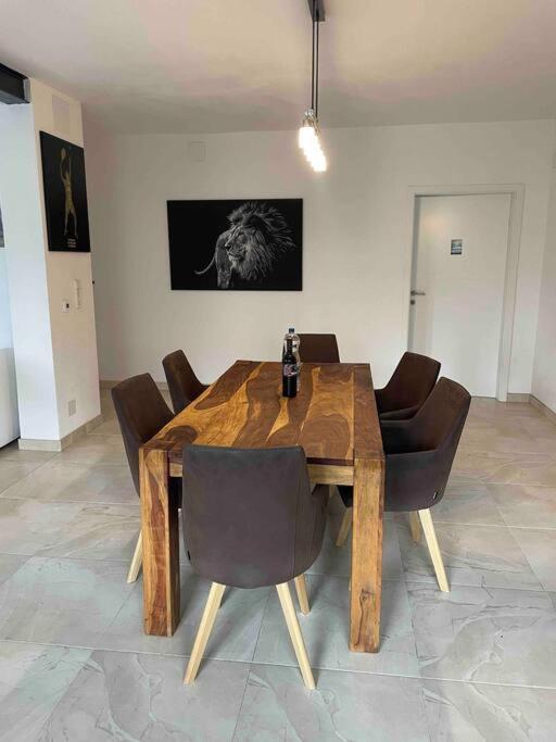 Moderne Wohnung Mit Stil Gross Gerungs エクステリア 写真