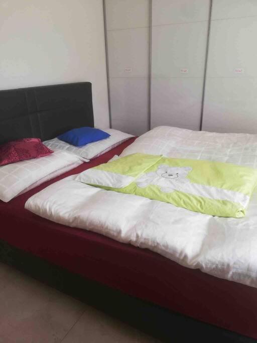 Moderne Wohnung Mit Stil Gross Gerungs エクステリア 写真